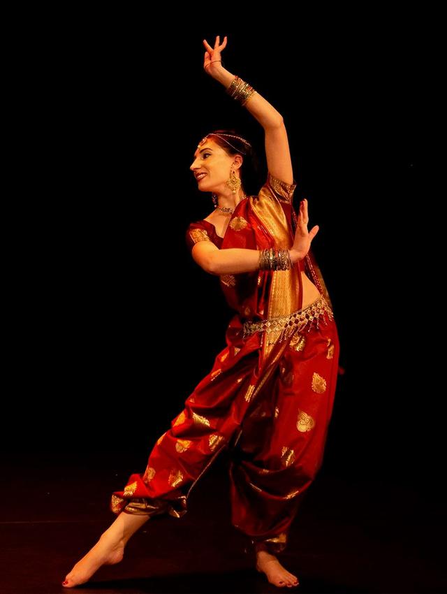 Bindiya image
